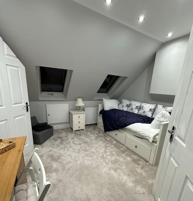Adam'S Place, Watford Wd17 2Py Villa Exterior foto